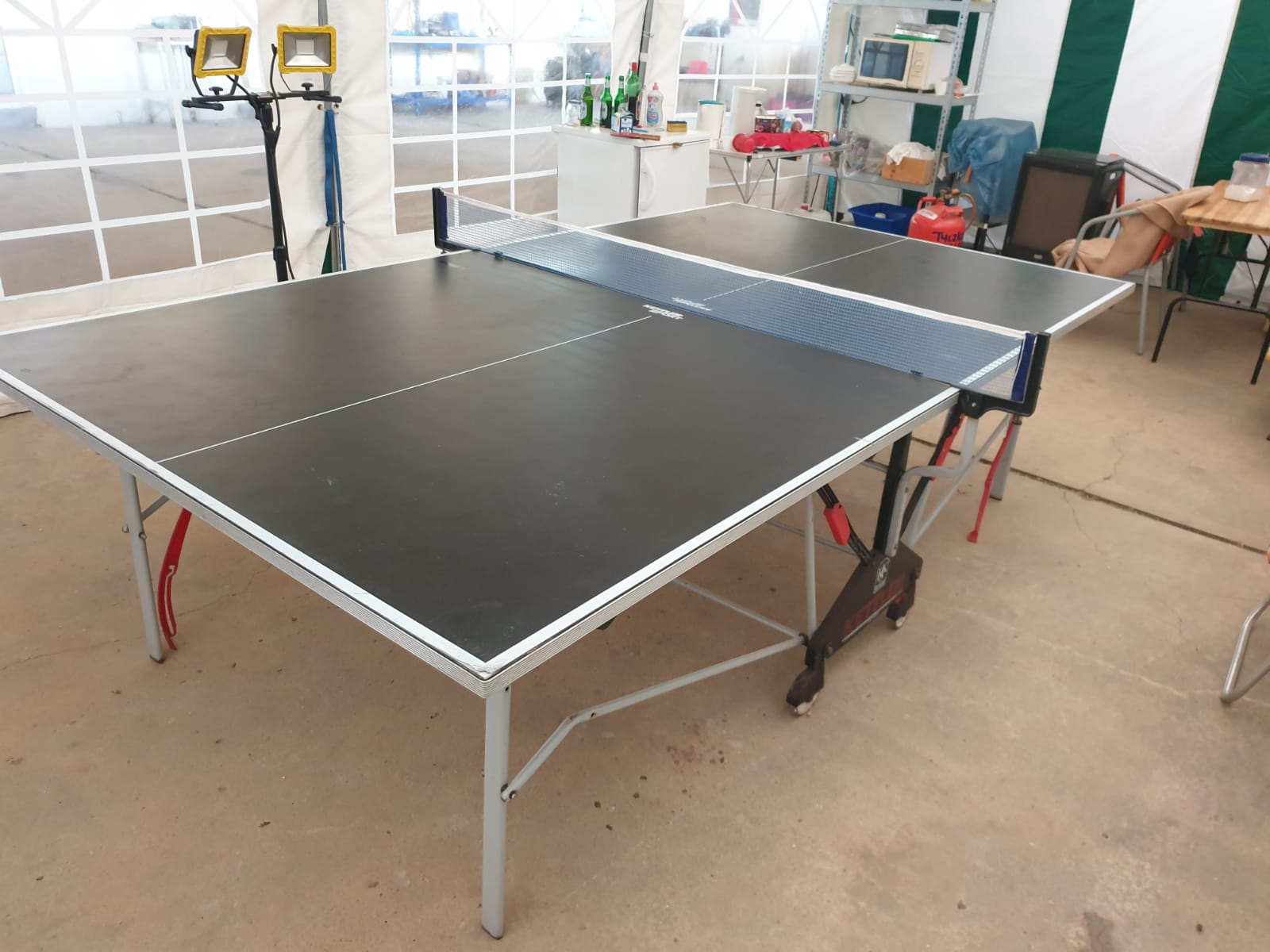 Tischtennisplatte
mieten - auch mit Ballmaschine